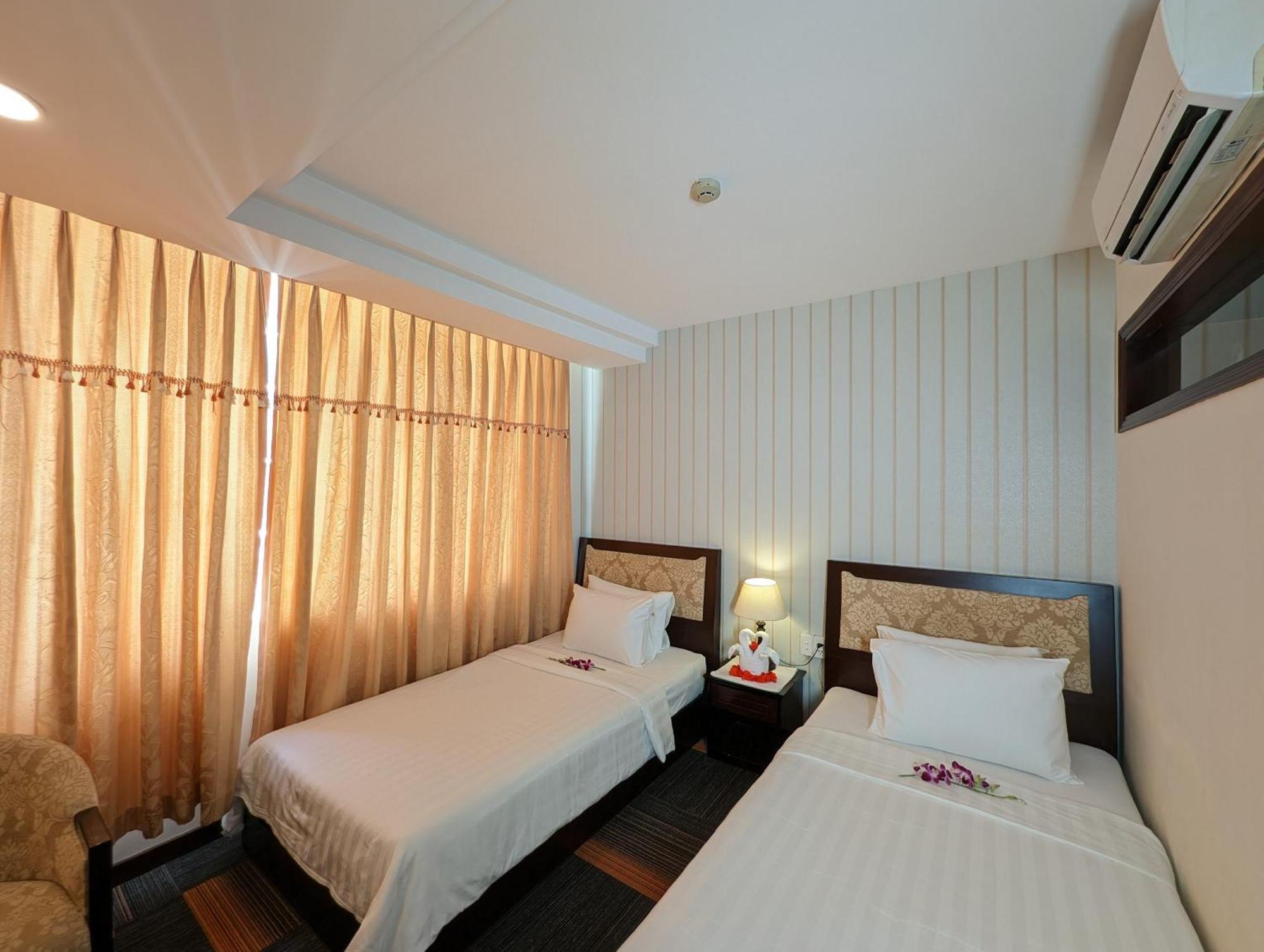 Dong Kinh B Hotel TP. Hồ Chí Minh Ngoại thất bức ảnh