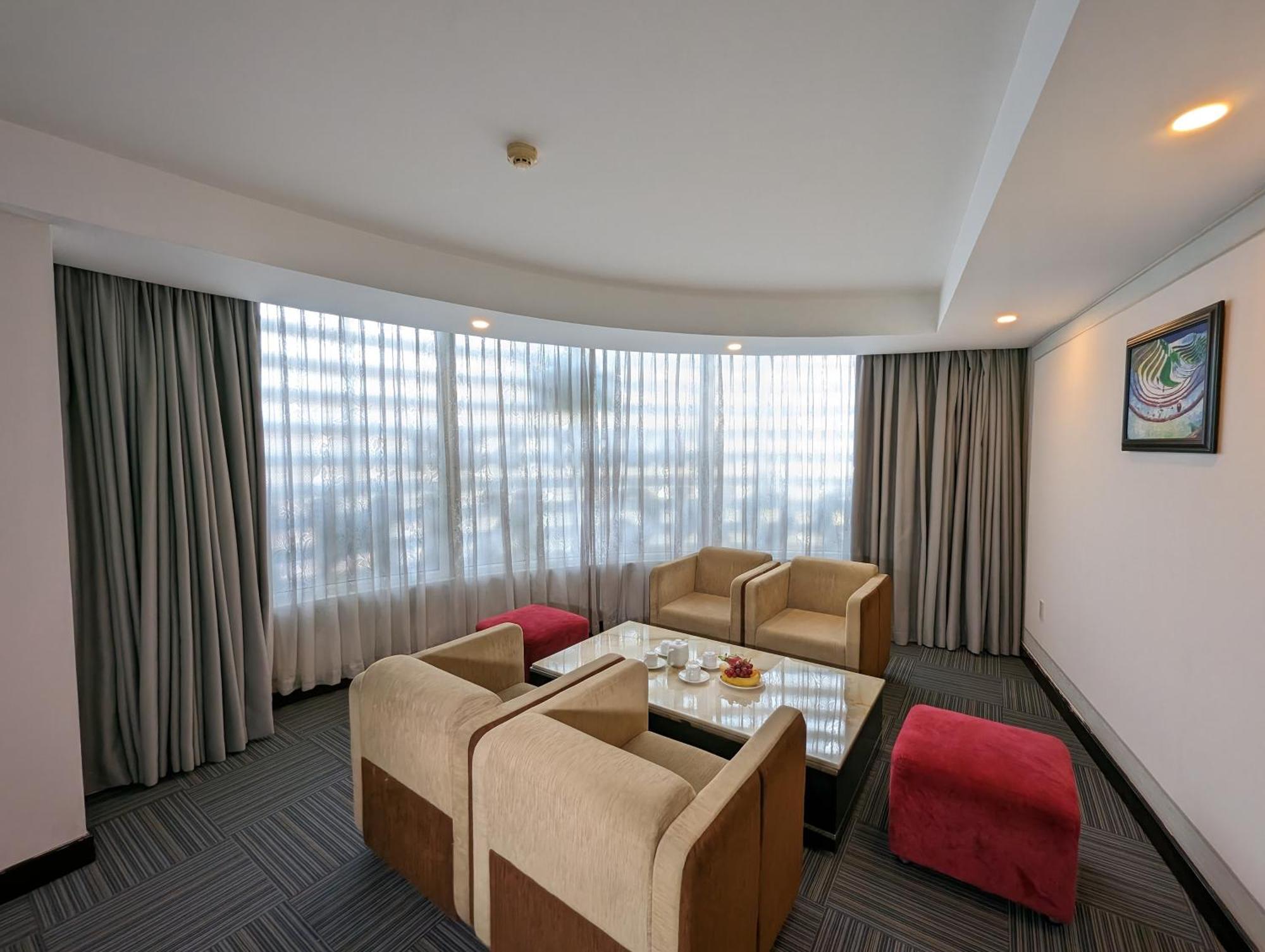 Dong Kinh B Hotel TP. Hồ Chí Minh Ngoại thất bức ảnh