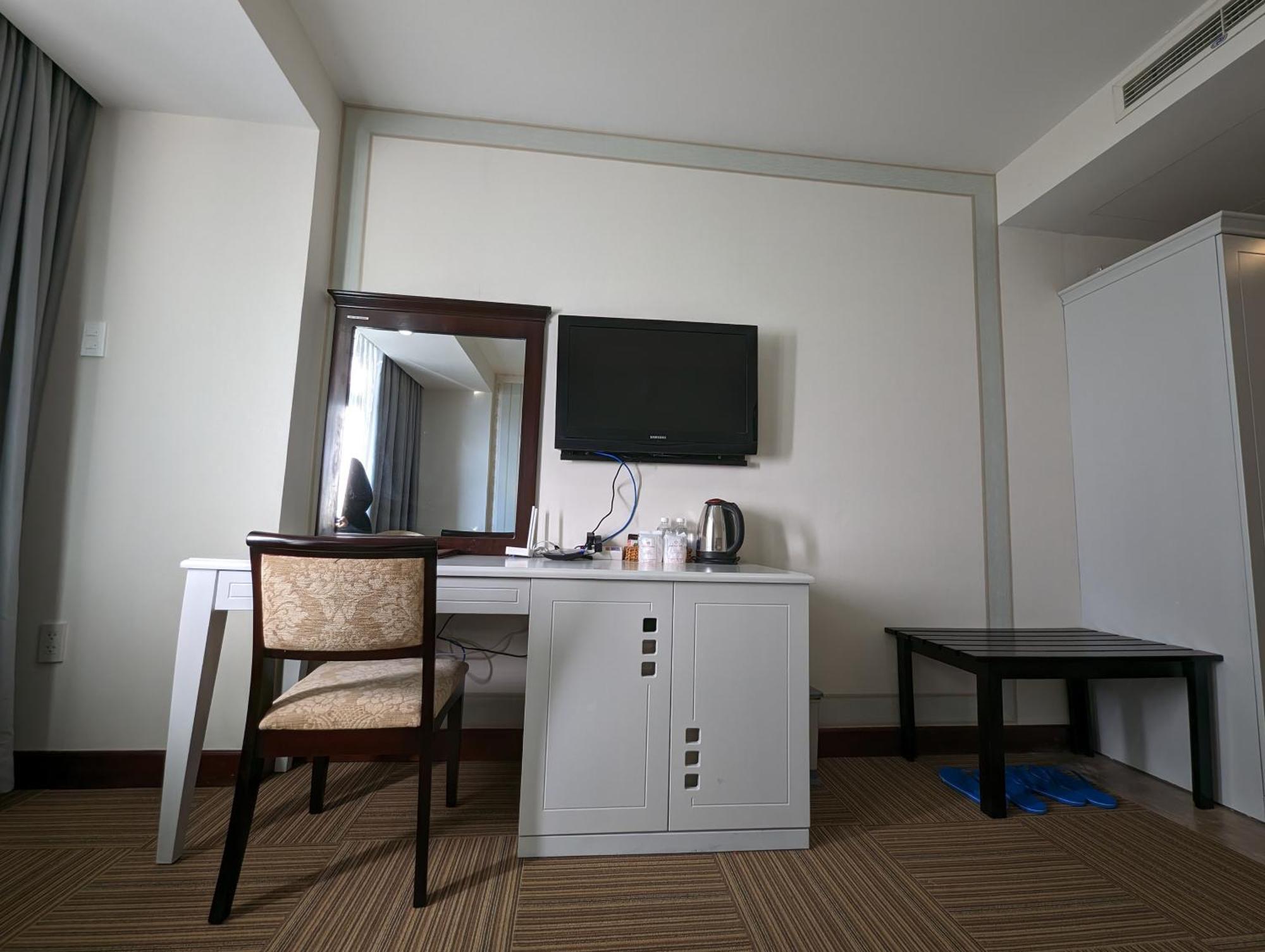 Dong Kinh B Hotel TP. Hồ Chí Minh Ngoại thất bức ảnh