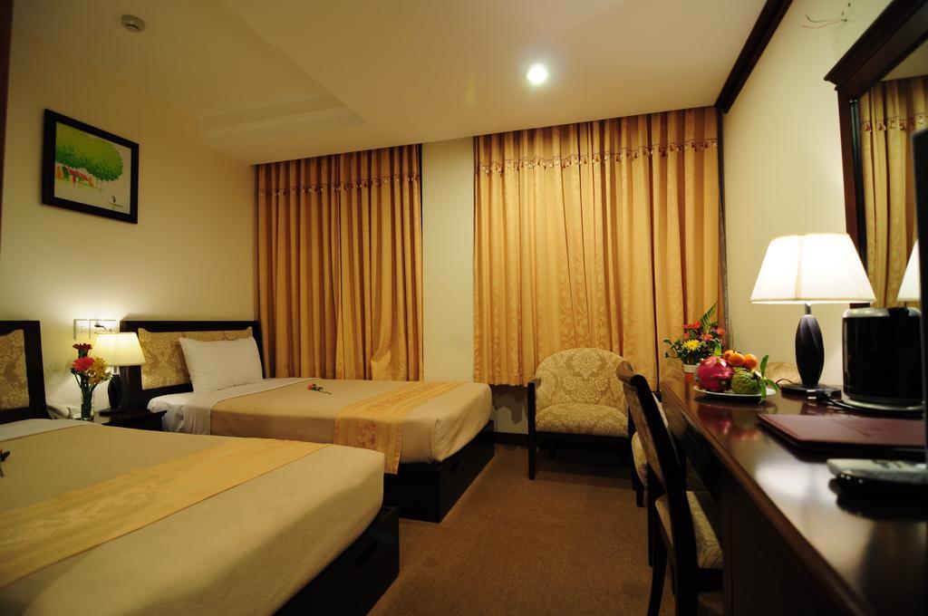 Dong Kinh B Hotel TP. Hồ Chí Minh Ngoại thất bức ảnh